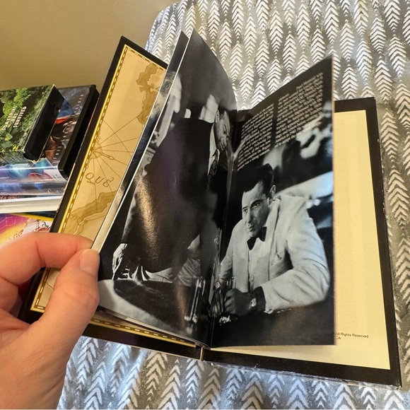 Casablanca Remastered Collector's Edition VHS - Picture 3 of 5